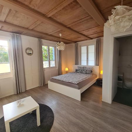 Von May Rooms Herbligen Esterno foto